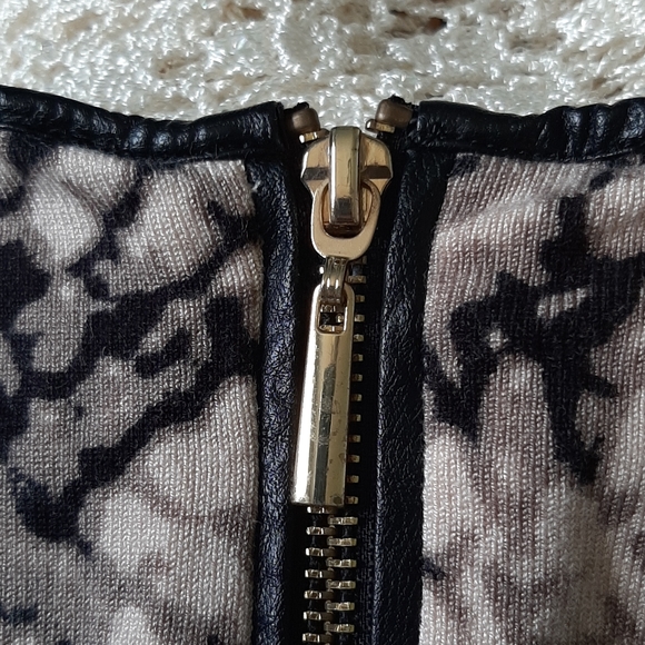 Long Sweater - Picture 7 of 7